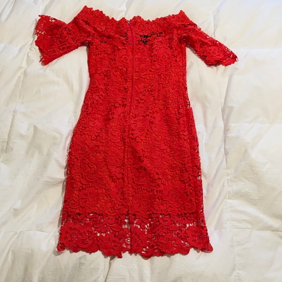 Paper Doll Off The Shoulder Crochet Dress - Picture 6 of 7